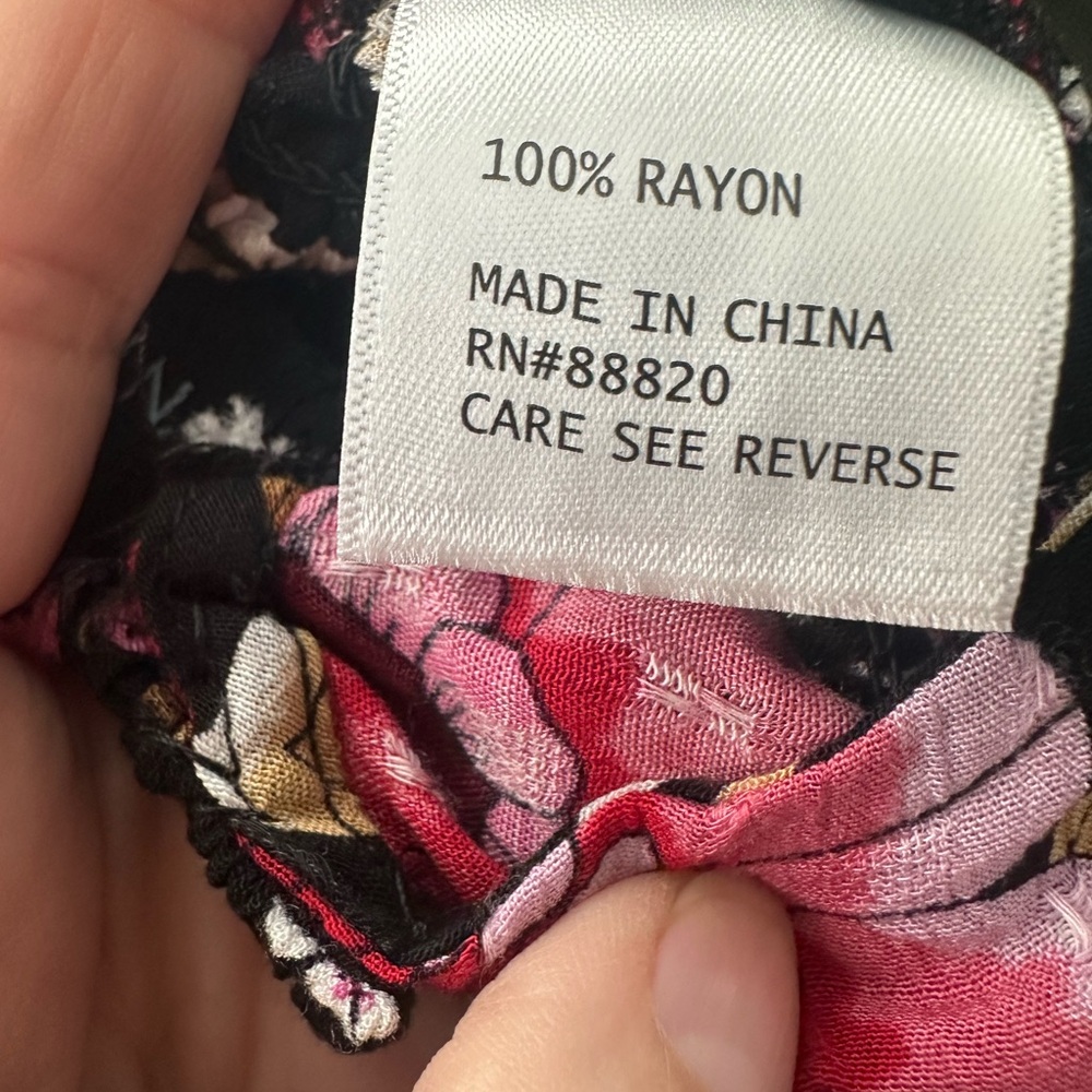 Gorgeous Cynthia Rowley halter top in a vibrant boho floral print 🌸 - Picture 7 of 7